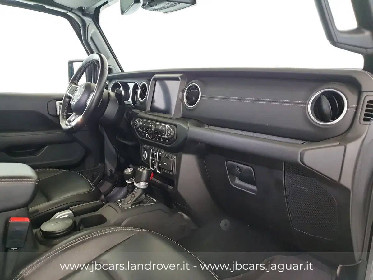 Jeep Wrangler Unlimited usata a Monza e Brianza (19)