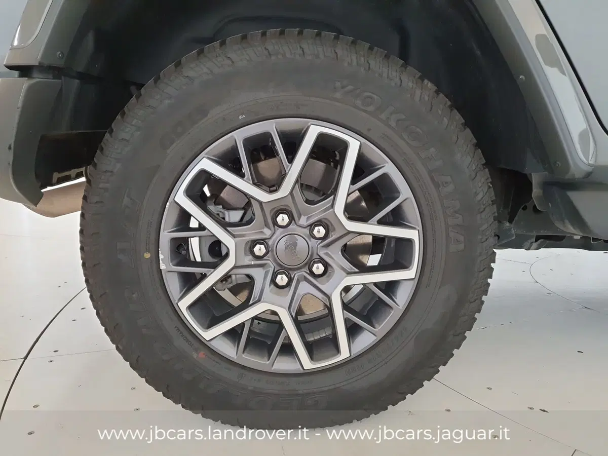 Jeep Wrangler Unlimited usata a Monza e Brianza (9)