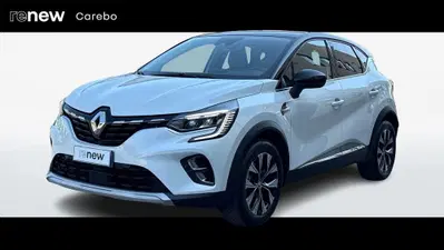 Renault Captur Plug-in Hybrid E-Tech 160 CV Techno del 2023 usata a Parma