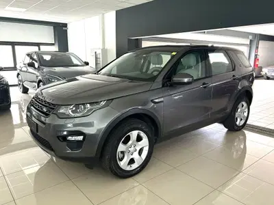 Land Rover Discovery Sport 2.0 TD4 150 CV SE del 2019 usata a Ferrara