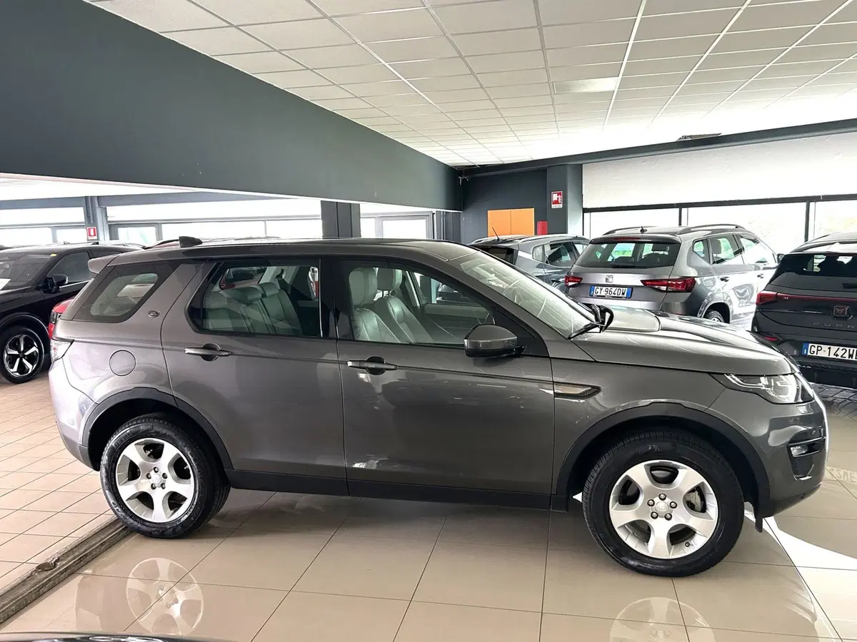 Land Rover Discovery Sport usata a Ferrara (4)
