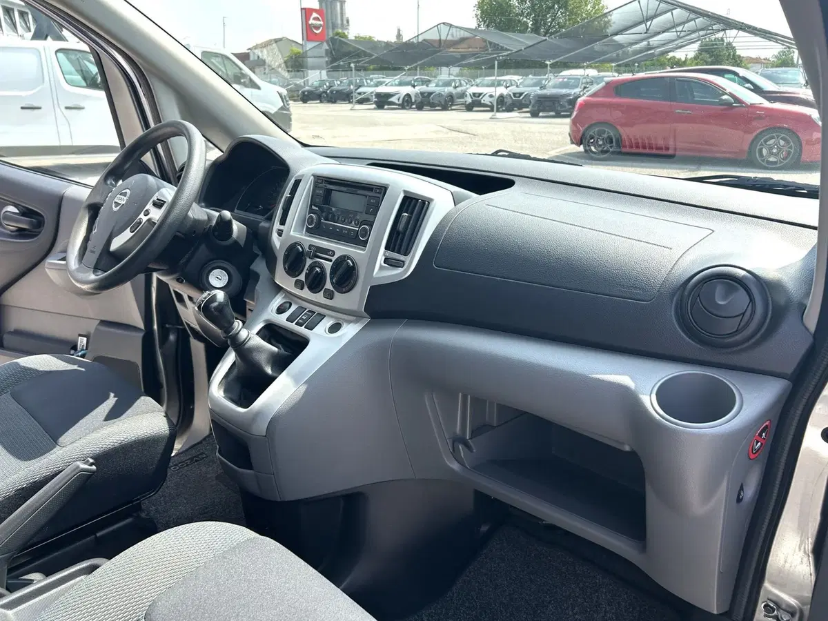 Nissan NV200 usata a Ferrara (12)