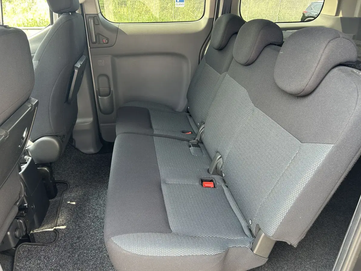 Nissan NV200 usata a Ferrara (13)