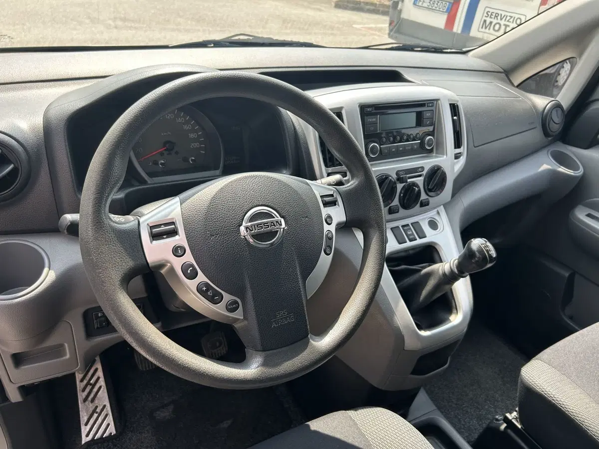 Nissan NV200 usata a Ferrara (9)