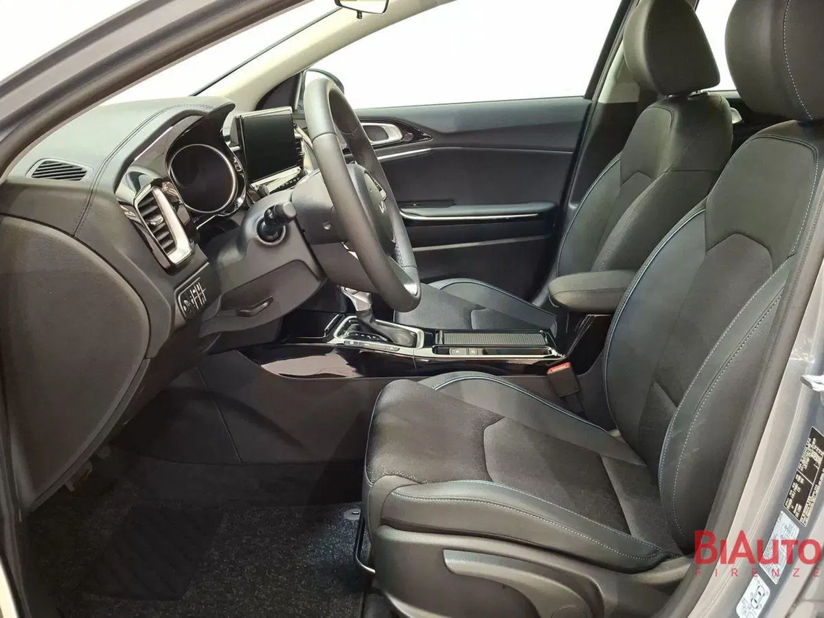 Kia XCeed nuova a Firenze (19)