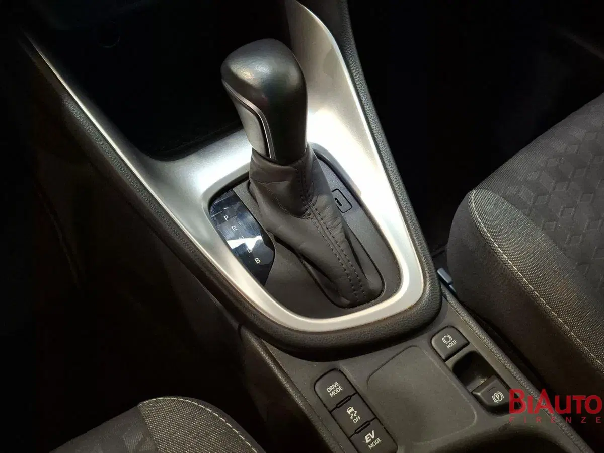 Toyota Yaris usata a Firenze (17)