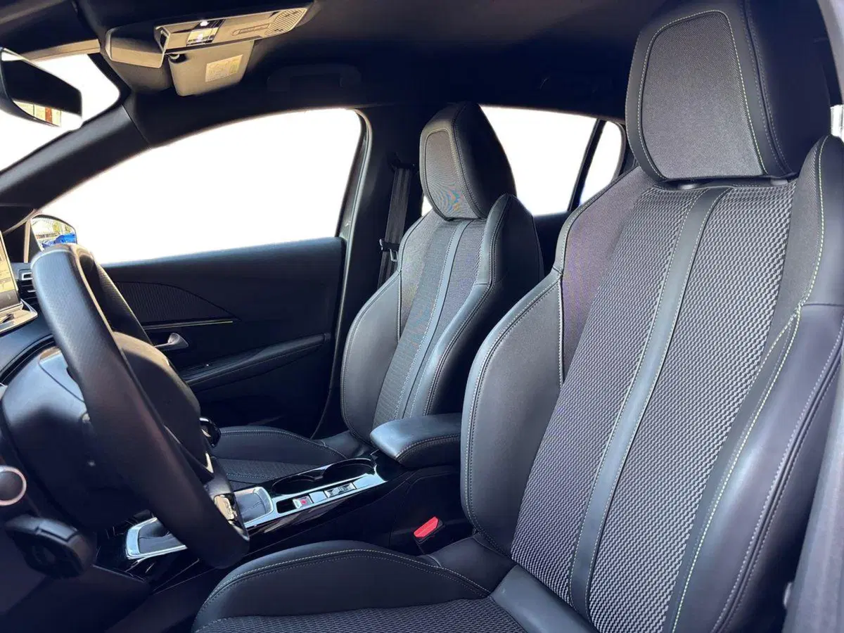 Peugeot 208 usata a Pescara (11)