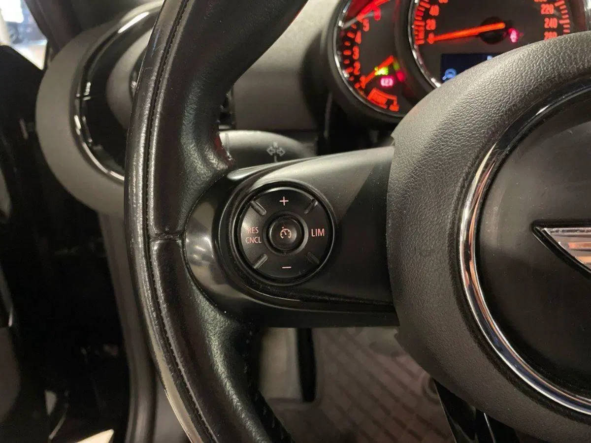 MINI Mini Clubman usata a Ancona (19)