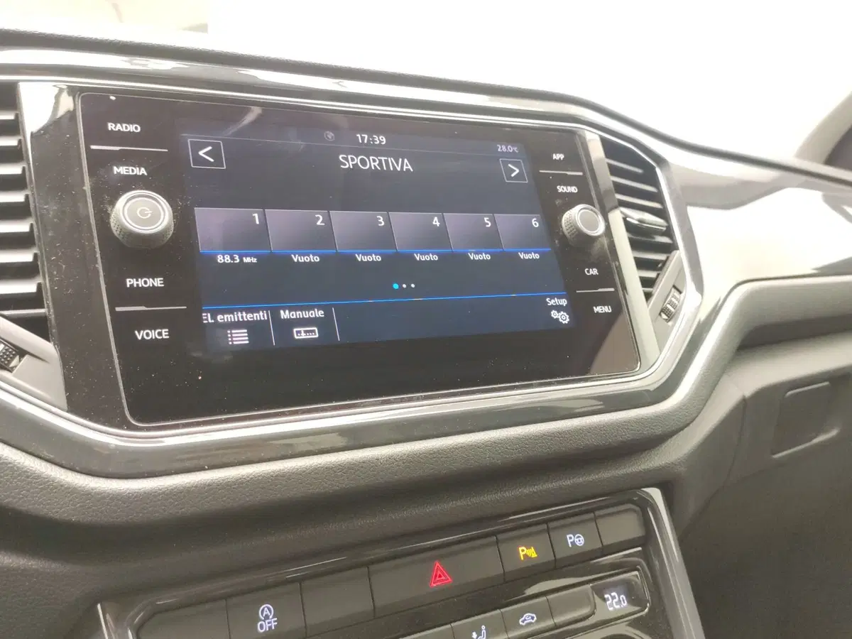 Volkswagen T-Roc usata a Avellino (18)