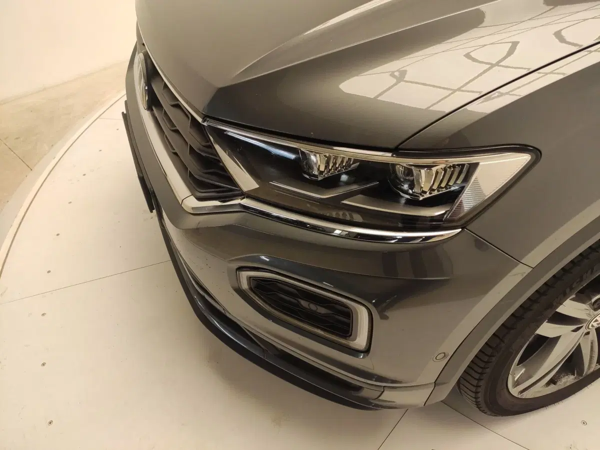 Volkswagen T-Roc usata a Avellino (8)