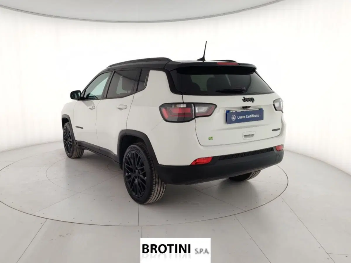 Jeep Compass usata a Massa-Carrara (2)