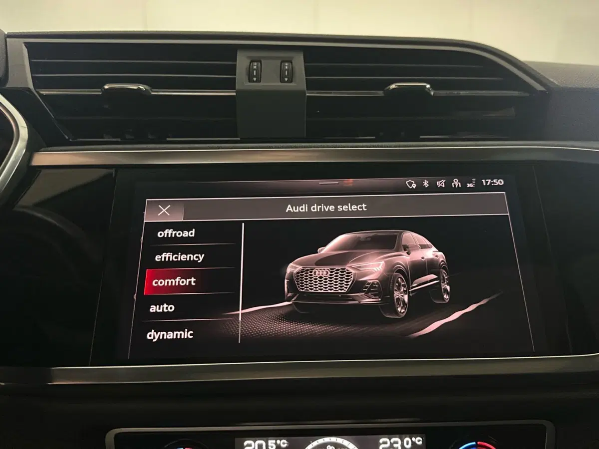 Audi Q3 Sportback usata a Napoli (16)