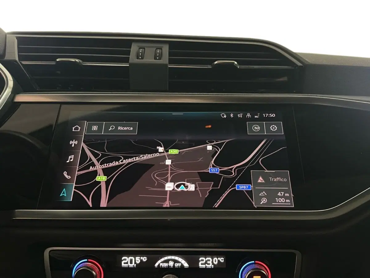 Audi Q3 Sportback usata a Napoli (17)