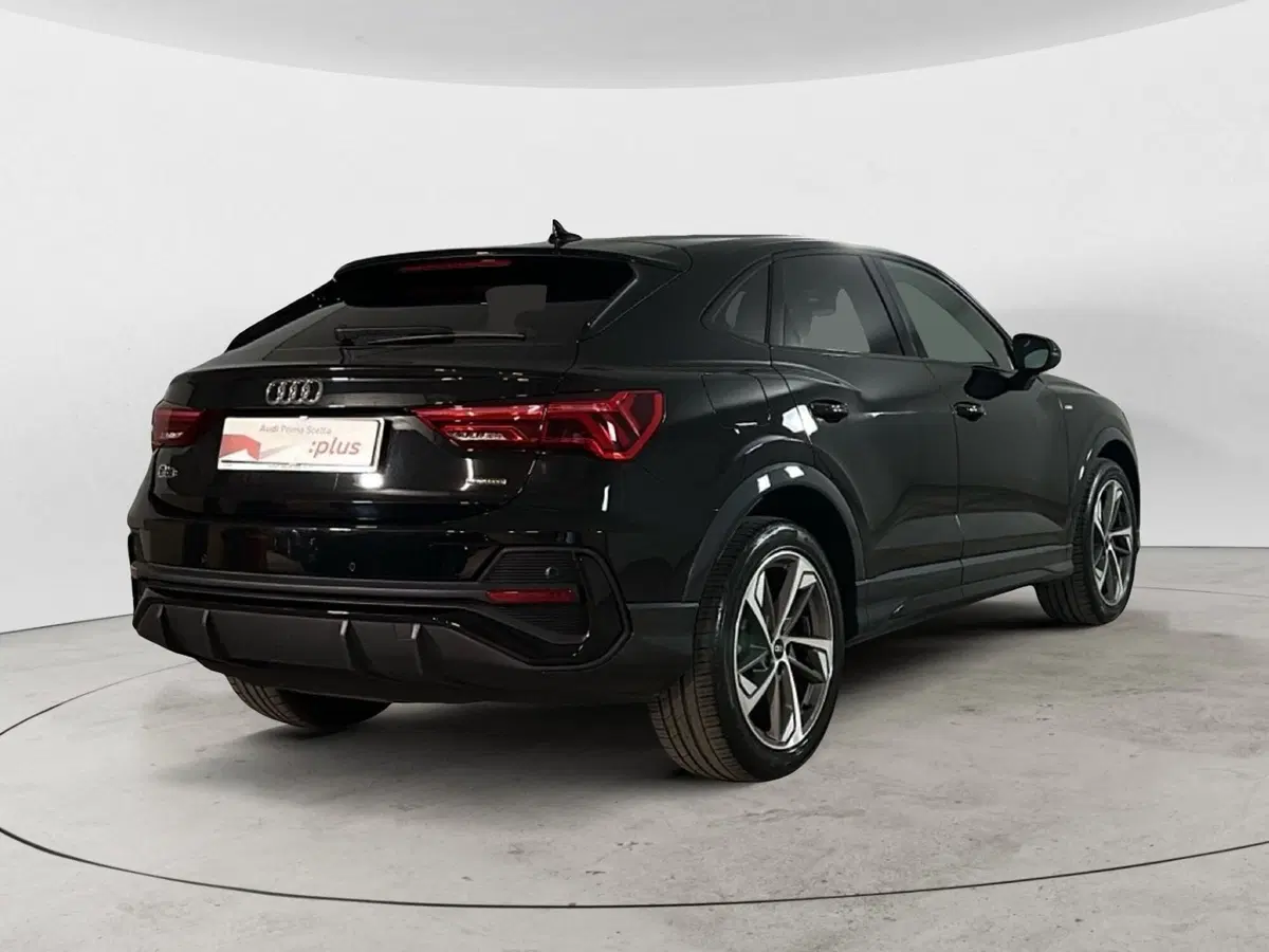Audi Q3 Sportback usata a Napoli (5)