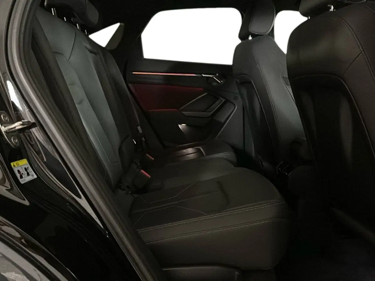 Audi Q3 Sportback usata a Napoli (8)