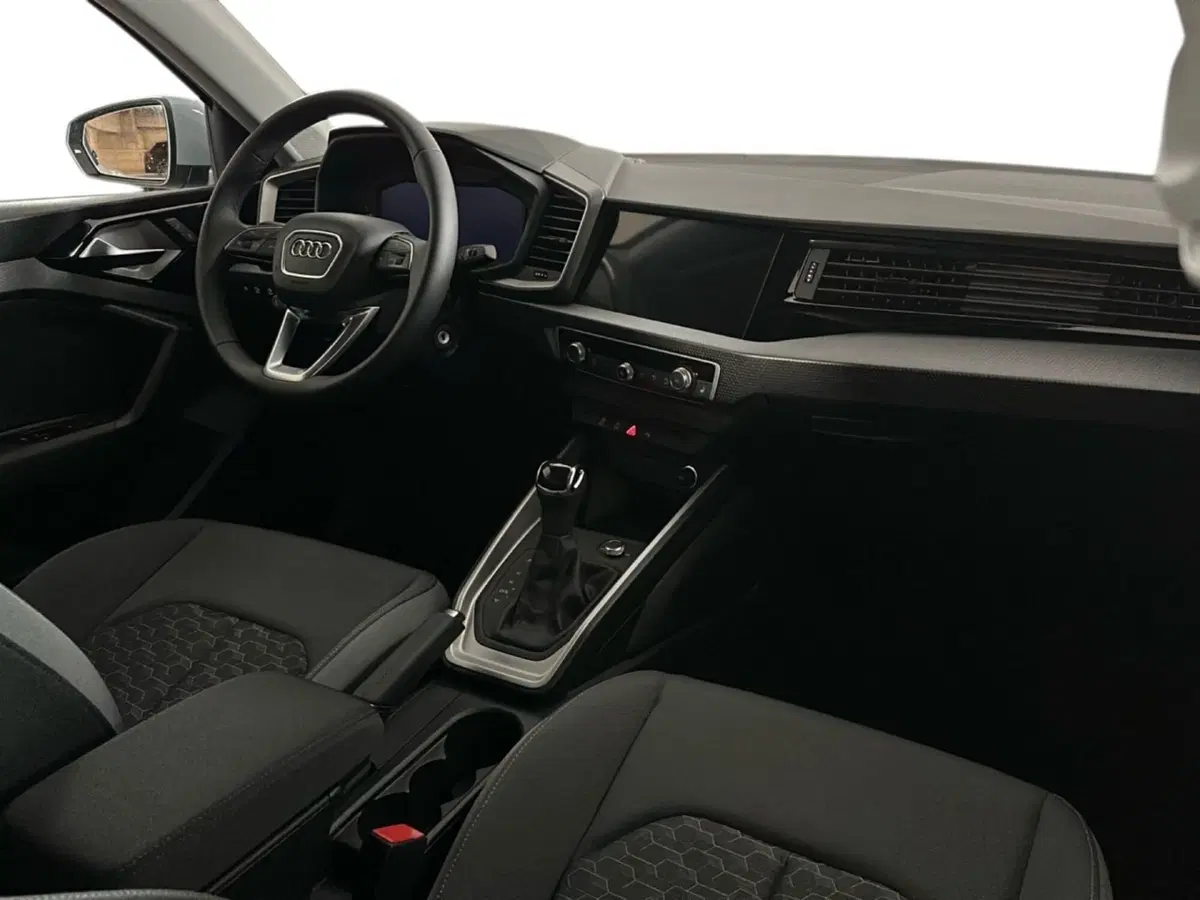 Audi A1 allstreet usata a Napoli (10)