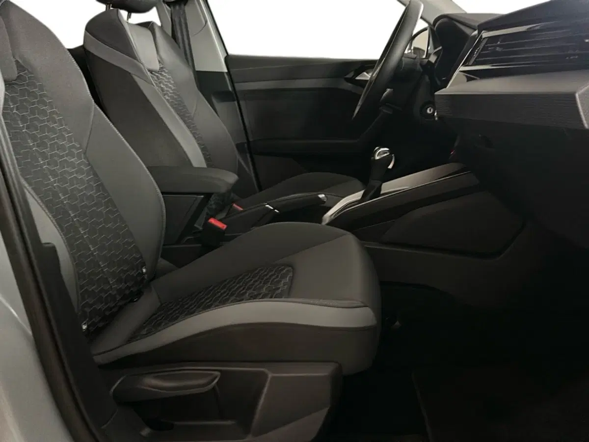 Audi A1 allstreet usata a Napoli (7)