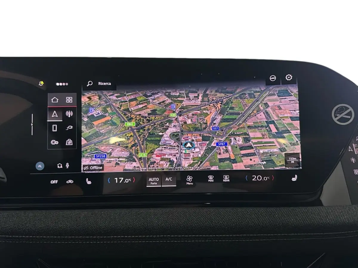 Audi A6 Avant e-Tron usata a Napoli (15)