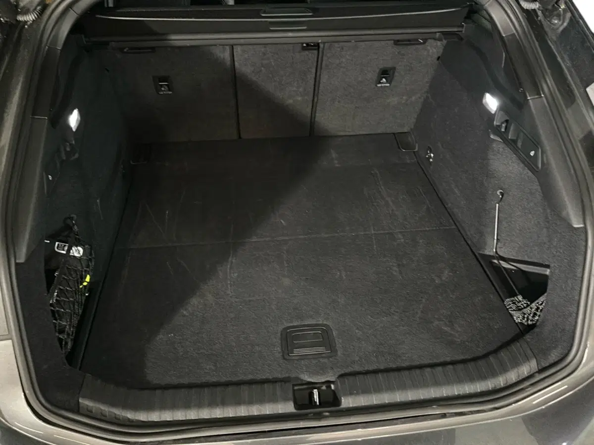Audi A6 Avant e-Tron usata a Napoli (20)