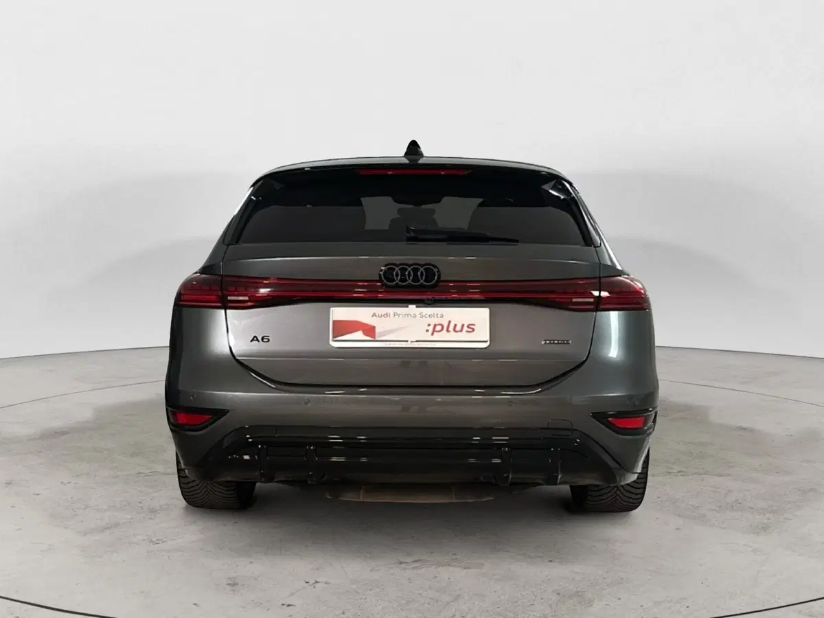 Audi A6 Avant e-Tron usata a Napoli (6)