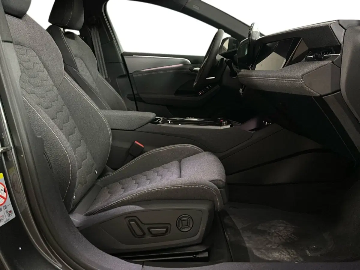Audi A6 Avant e-Tron usata a Napoli (7)