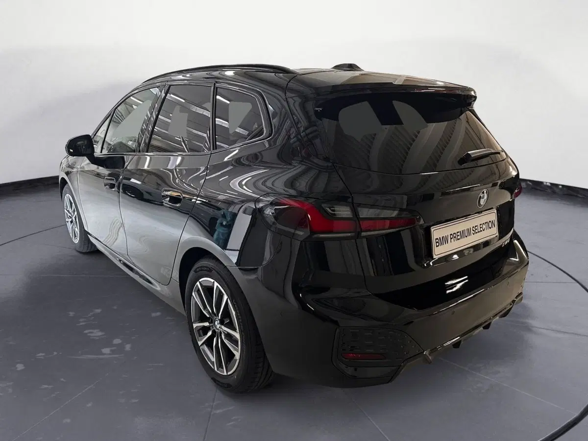 BMW Serie 2 Active Tourer nuova a Cuneo (5)
