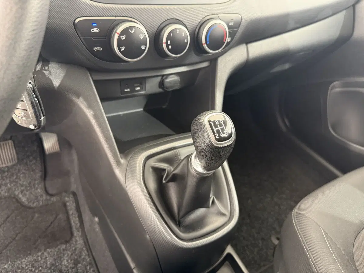 Hyundai i10 usata a Perugia (15)