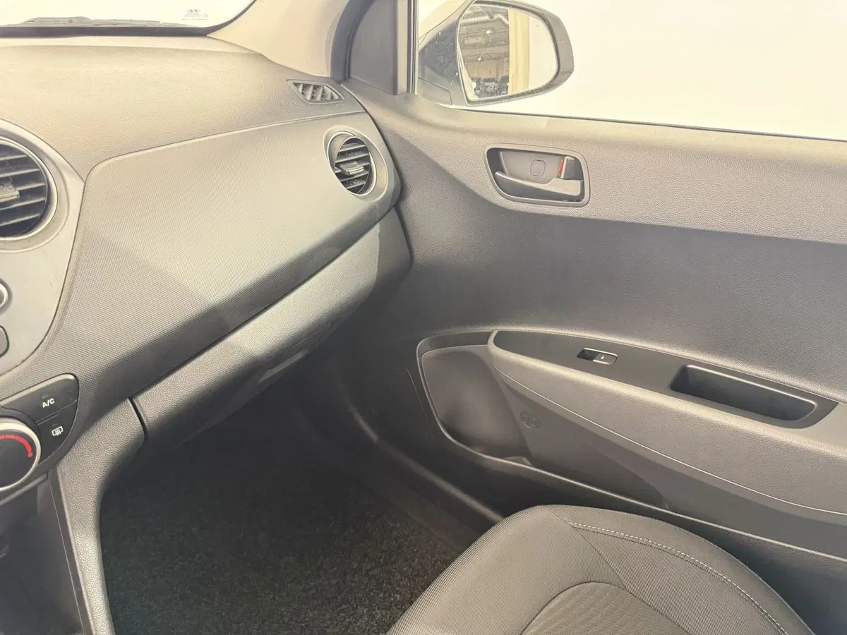 Hyundai i10 usata a Perugia (16)