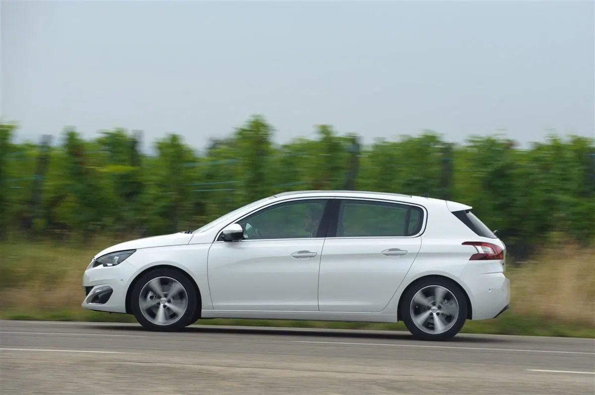 Peugeot 308 usata a Palermo (7)