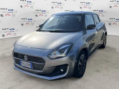 Suzuki Swift 1.2 Hybrid Top del 2019 usata a Caresanablot