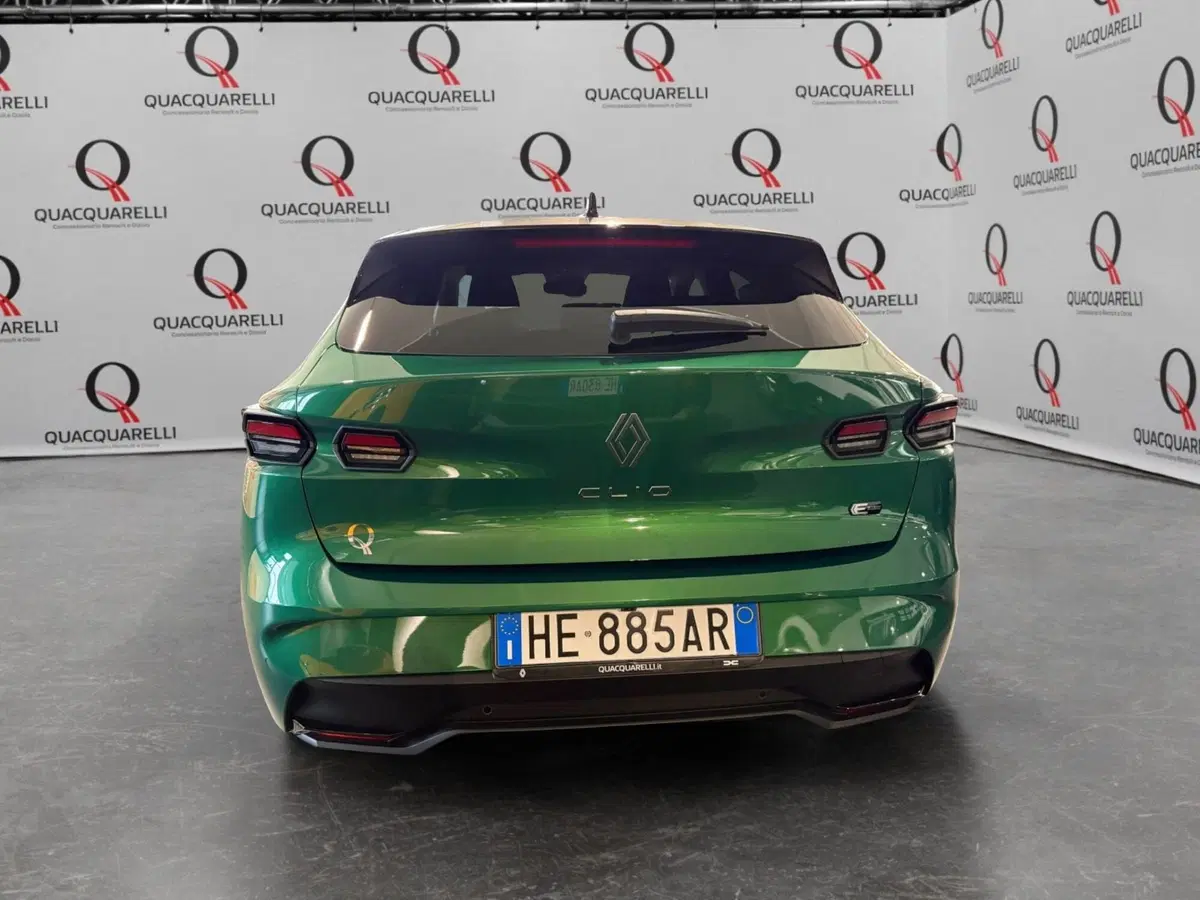 Renault Clio nuova a Milano (6)