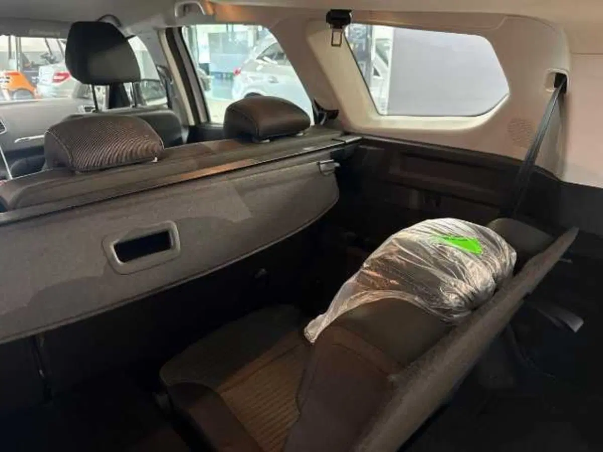 Renault Grand Scénic usata a Prato (20)