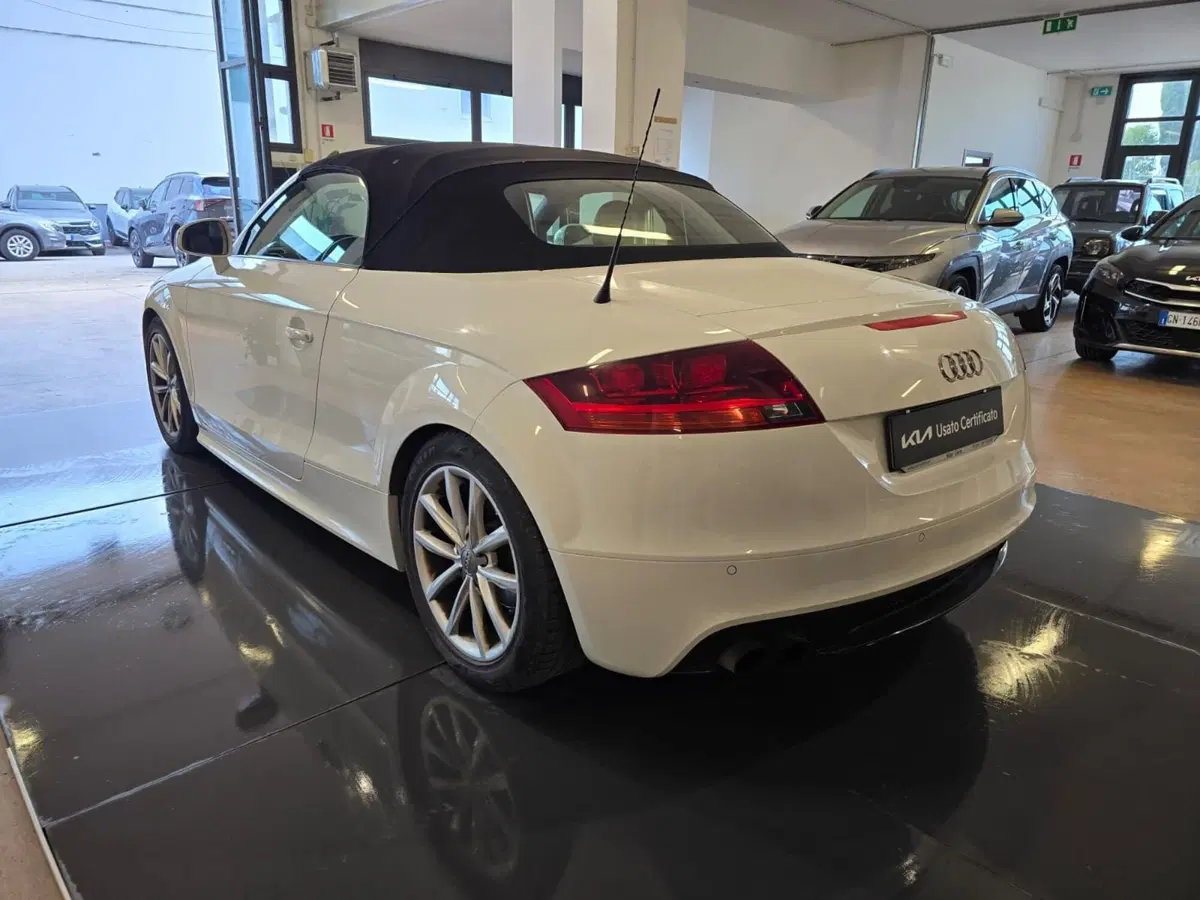 Audi TT Cabrio usata a Rimini (5)