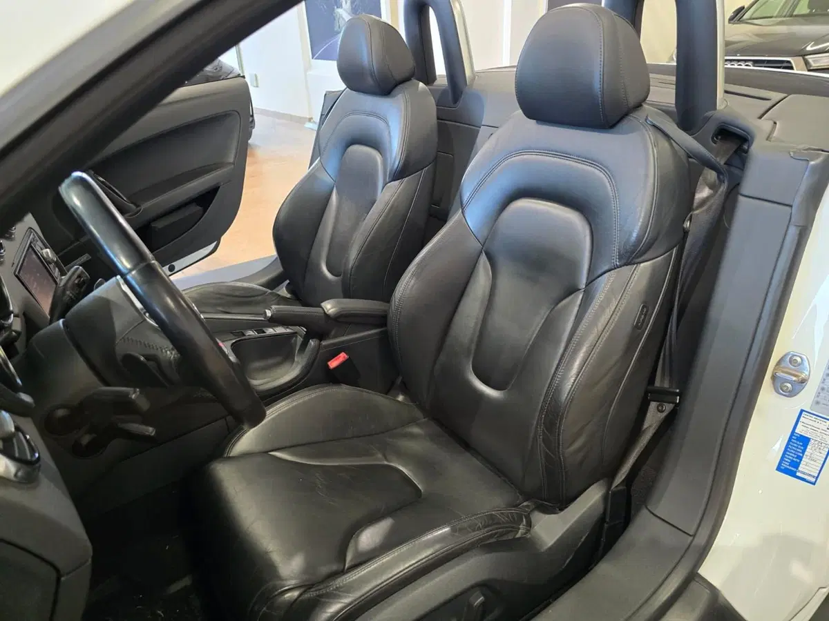 Audi TT Cabrio usata a Rimini (8)