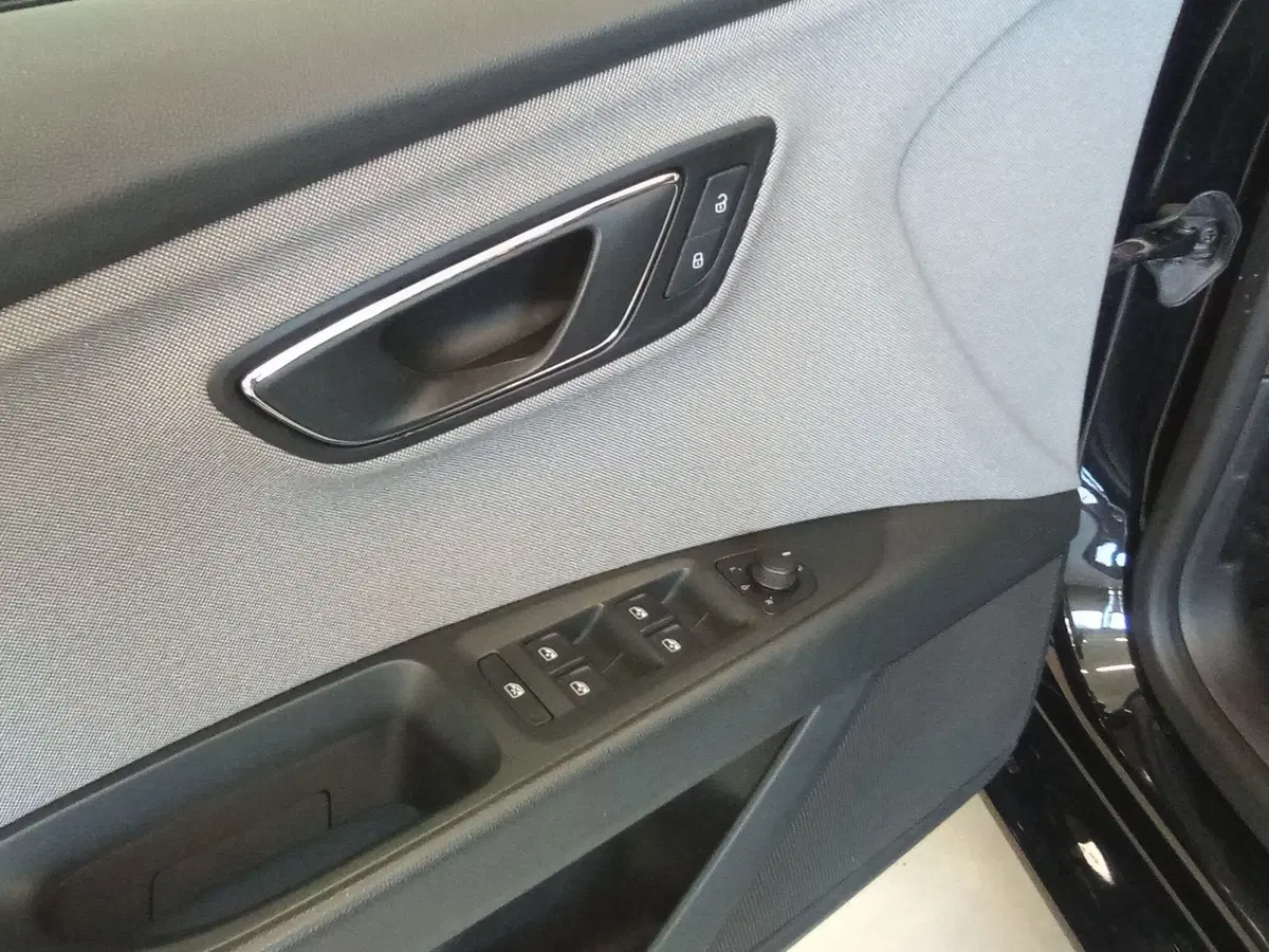 SEAT Leon usata a Rimini (16)