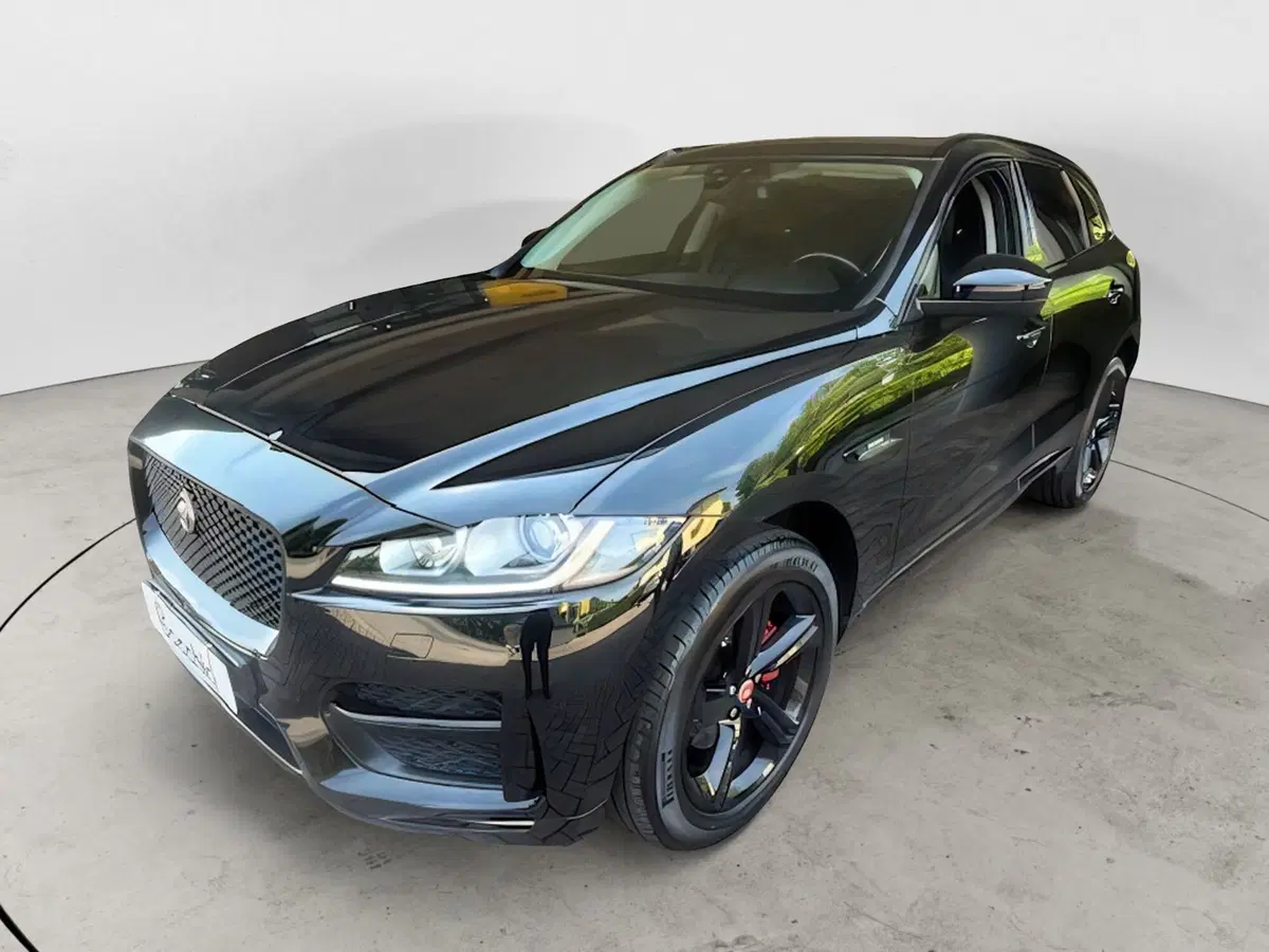 Jaguar F-Pace usata a Brescia