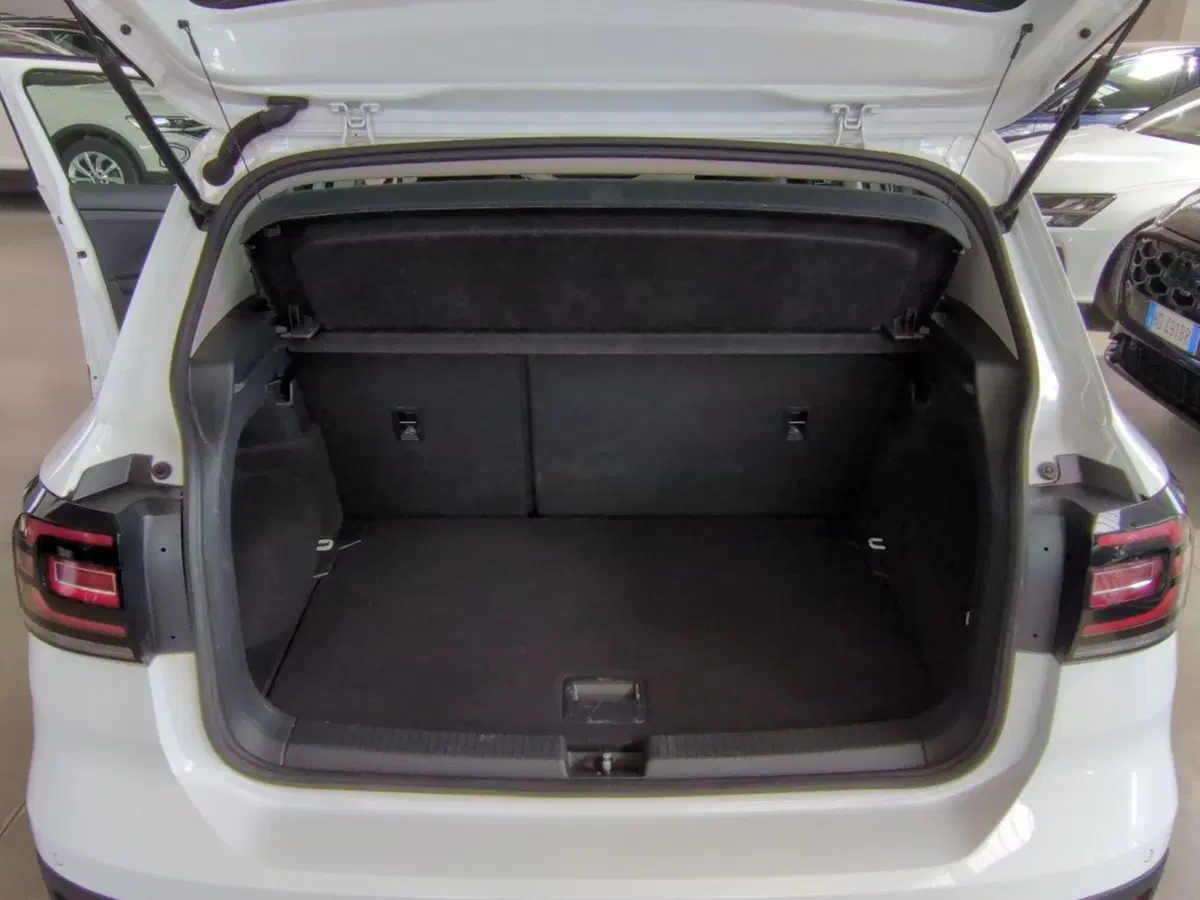 Volkswagen T-Cross usata a Agrigento (15)