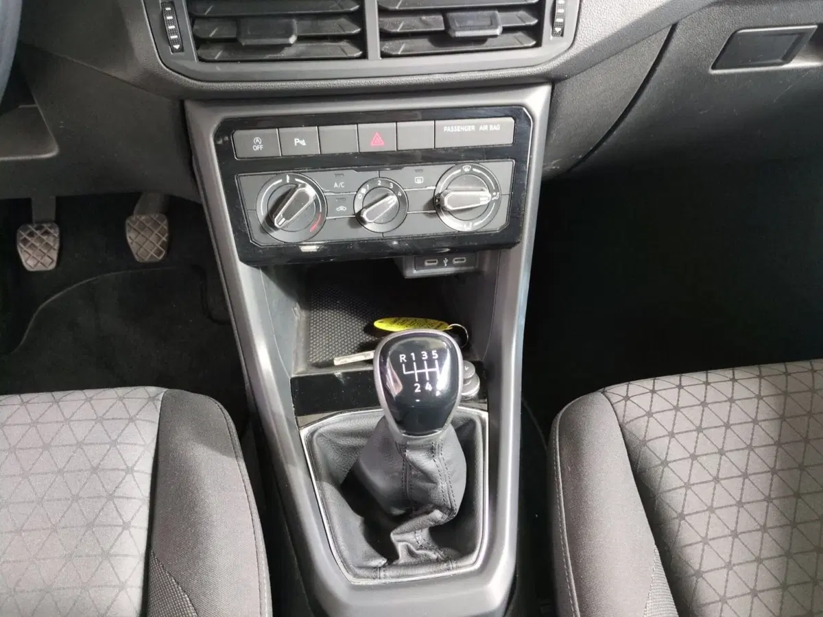 Volkswagen T-Cross usata a Agrigento (9)