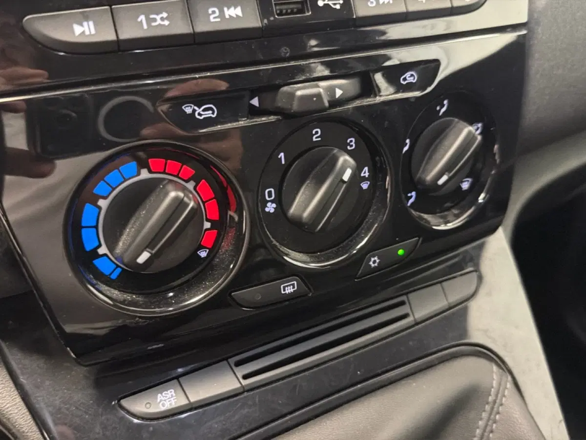 Lancia Ypsilon usata a Palermo (11)