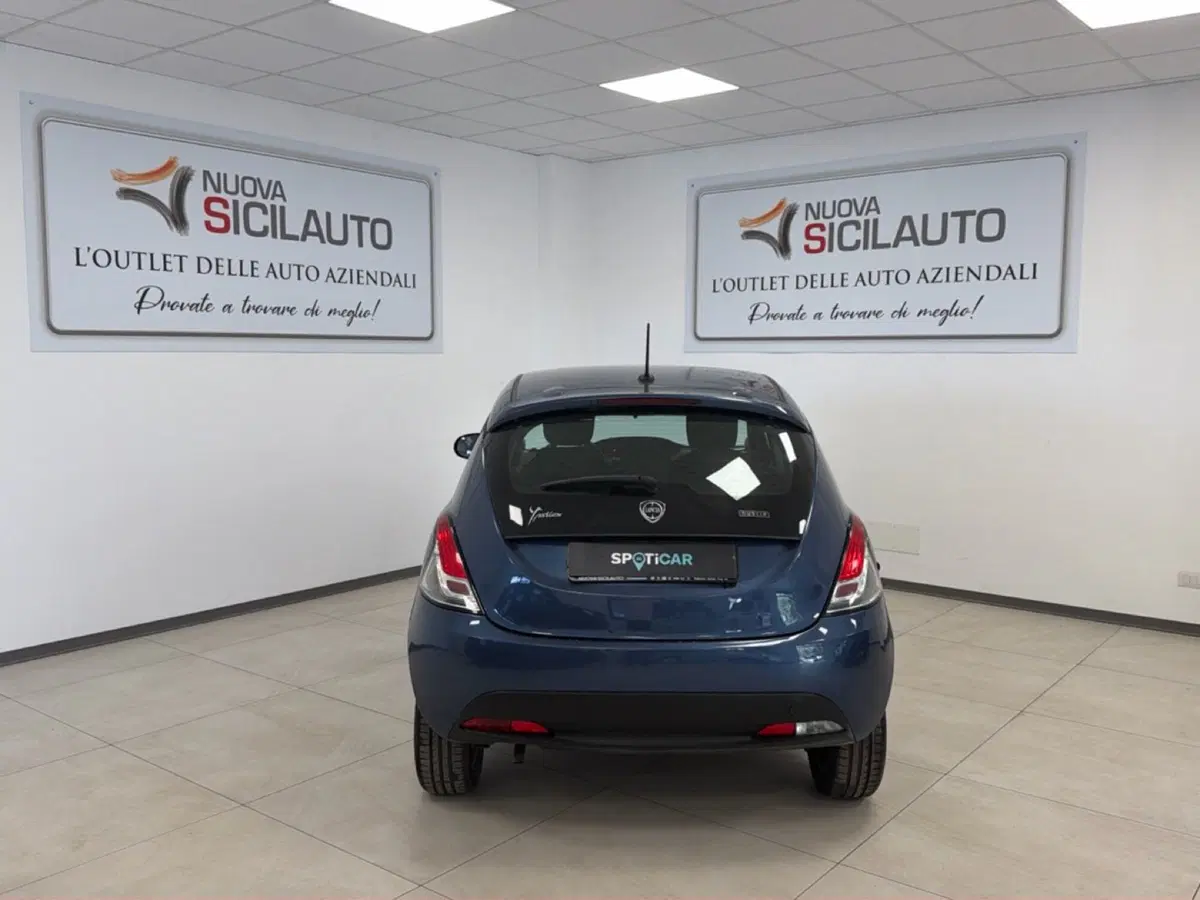 Lancia Ypsilon usata a Palermo (15)