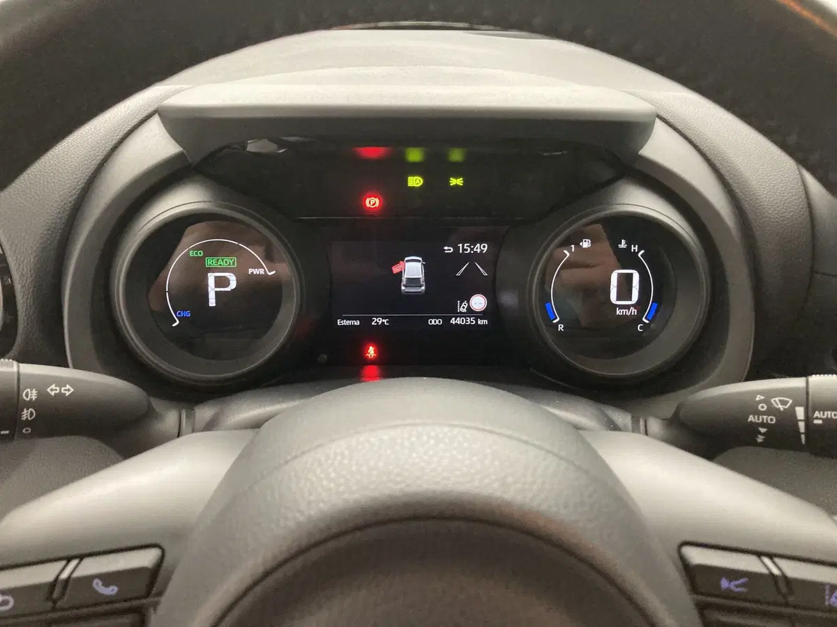 Toyota Yaris usata a Foggia (12)