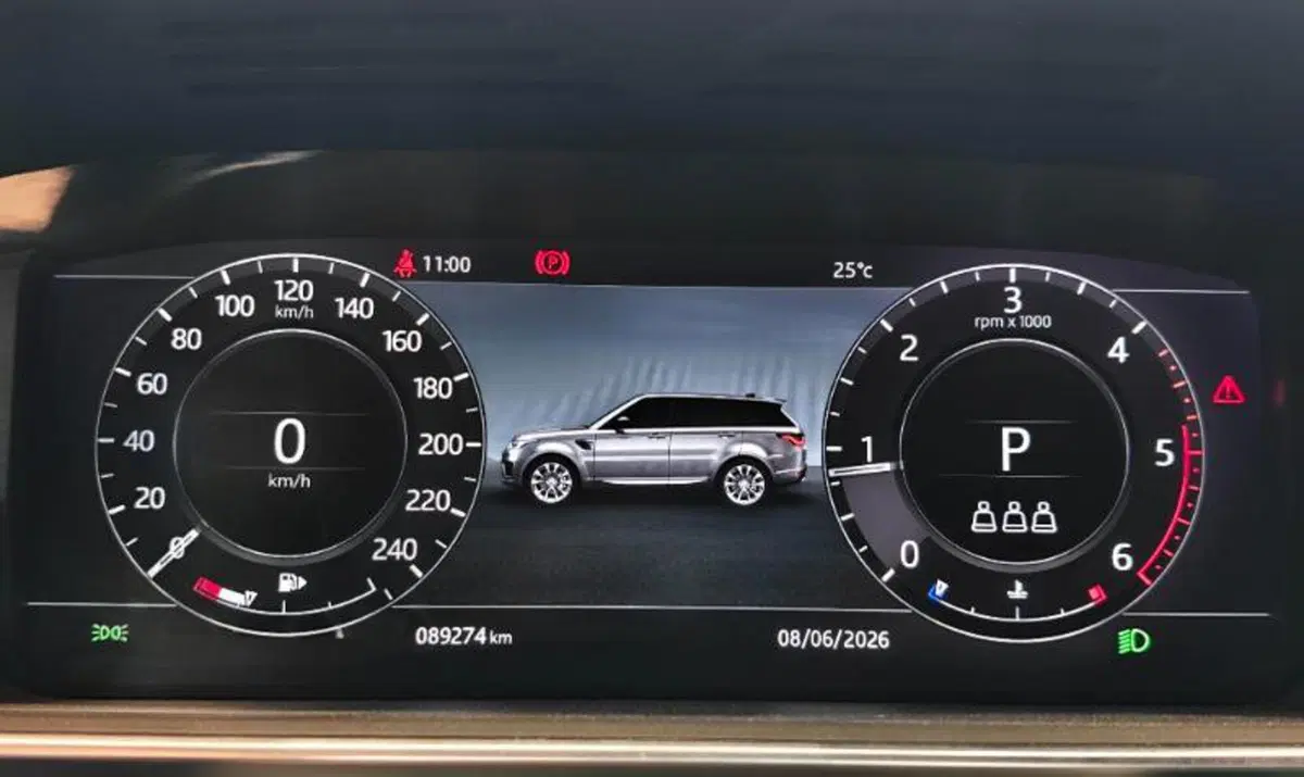 Land Rover Range Rover Sport usata a Venezia (18)