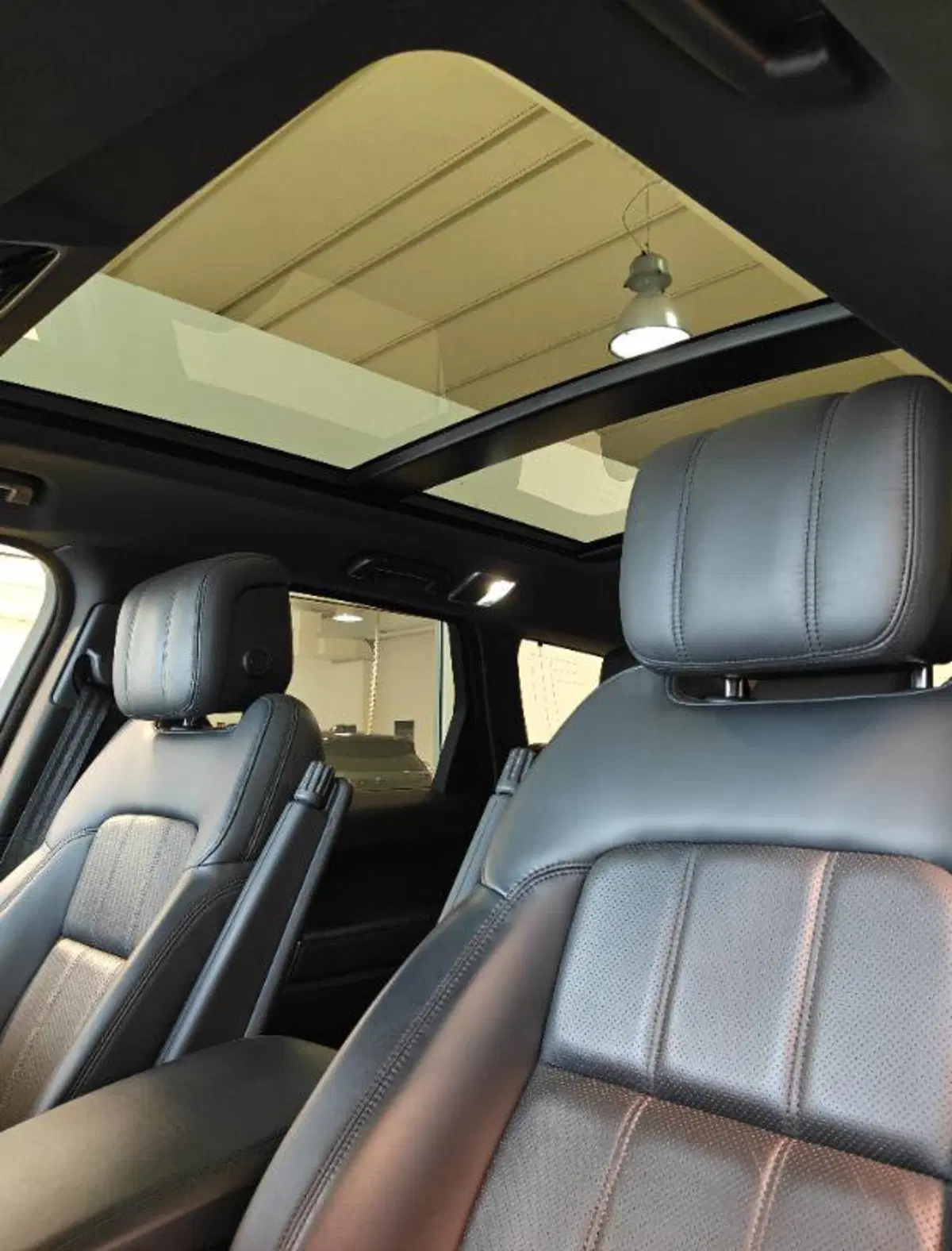 Land Rover Range Rover Sport usata a Venezia (7)