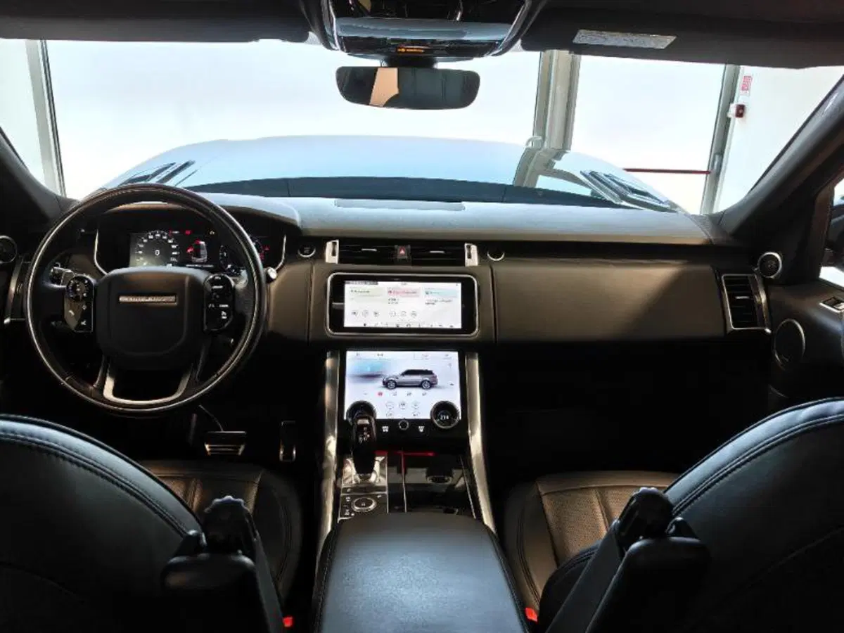 Land Rover Range Rover Sport usata a Venezia (8)