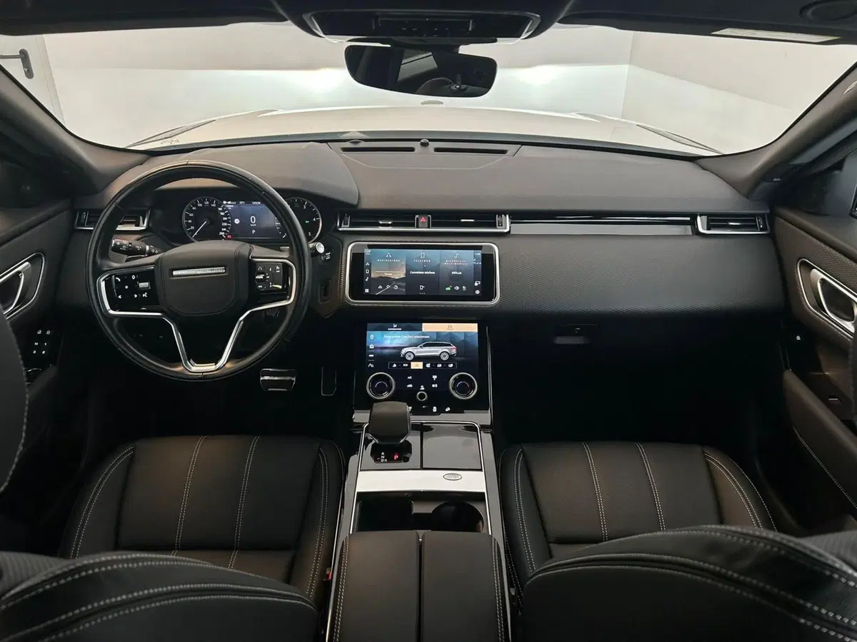 Land Rover Range Rover Velar usata a Ferrara (9)
