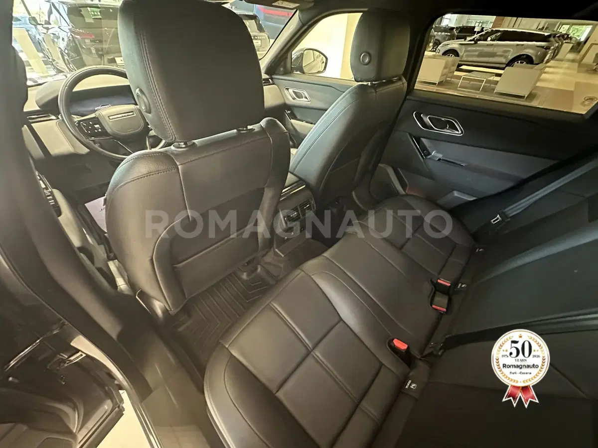 Land Rover Range Rover Velar usata a Forlì-Cesena (12)