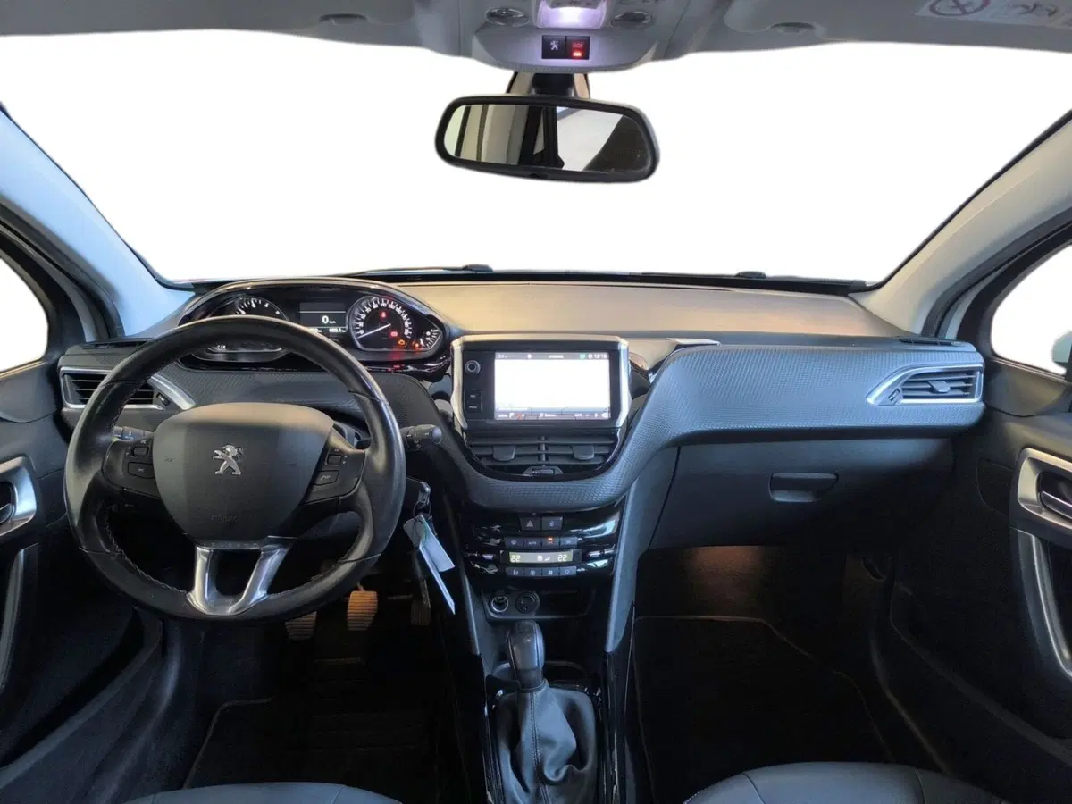 Peugeot 2008 usata a Udine (10)