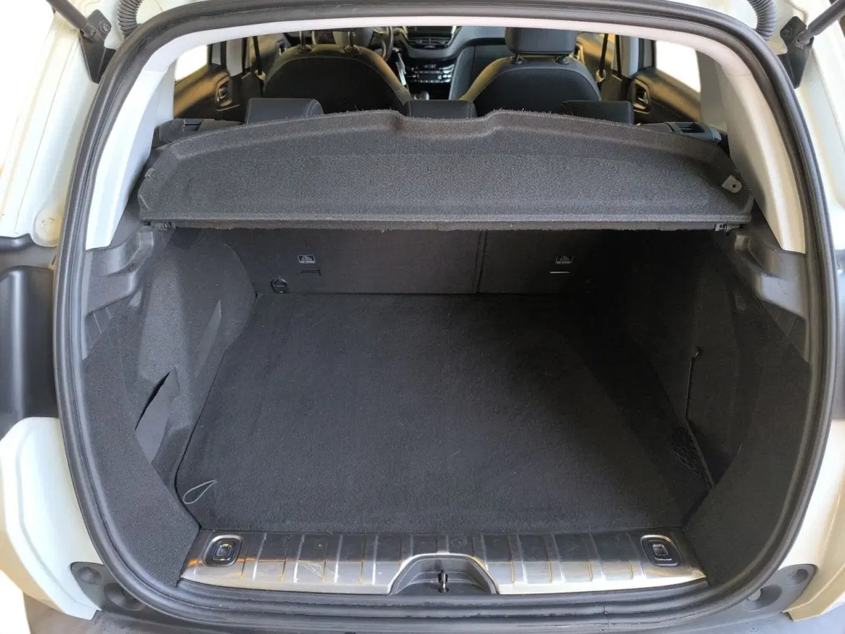 Peugeot 2008 usata a Udine (15)
