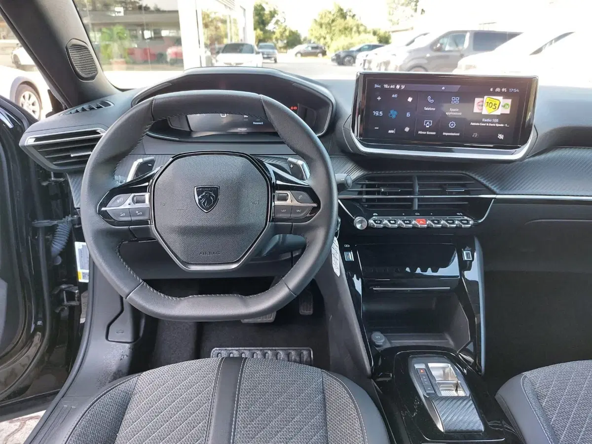 Peugeot 2008 usata a Pavia (6)