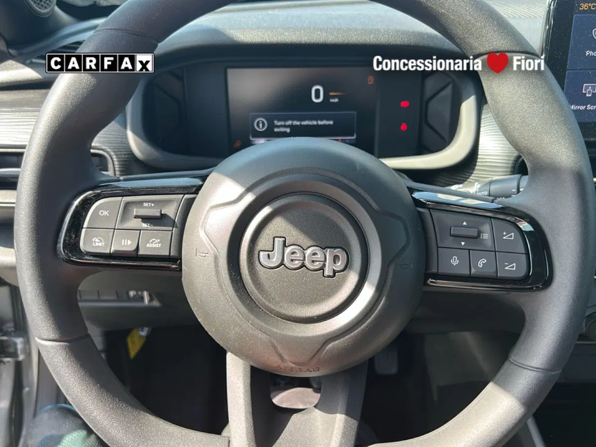 Jeep Avenger nuova a Latina (13)